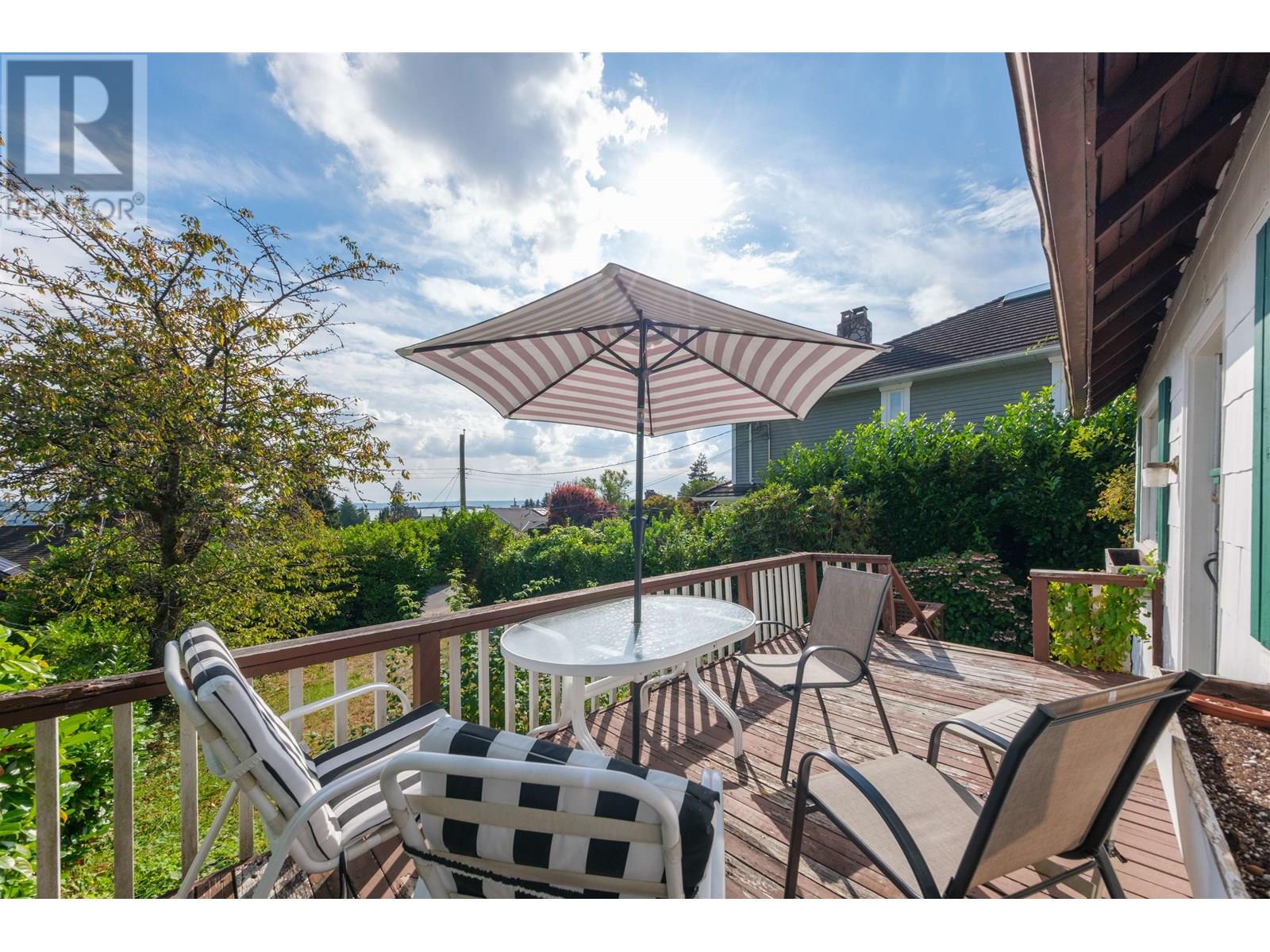 Property at 1427 LAWSON AVENUE image 5