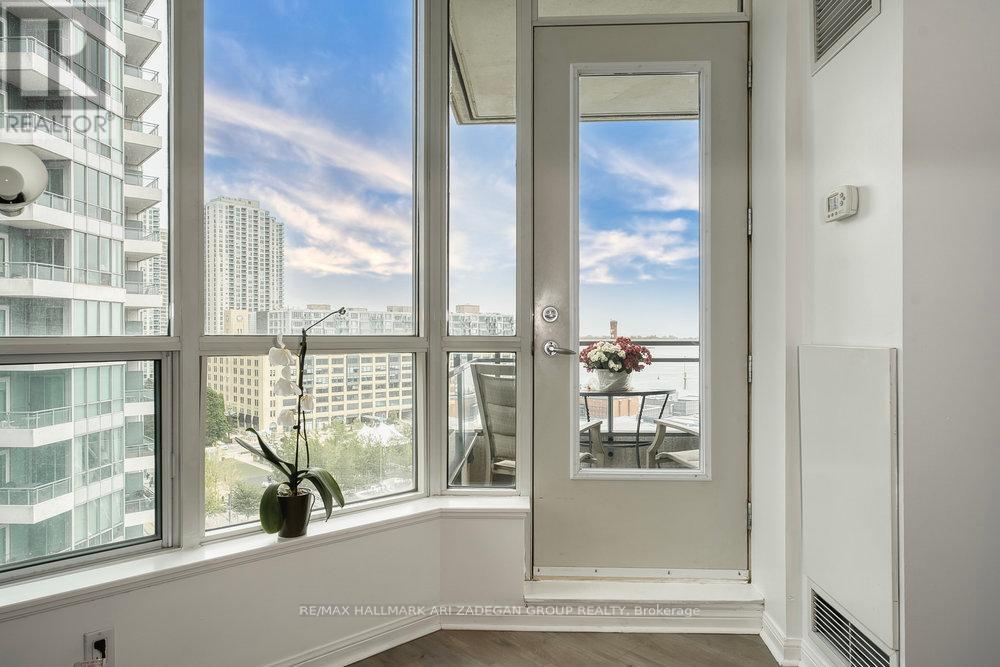 1518 - 230 Queens Quay W, Toronto, Ontario  M5J 2Y7 - Photo 18 - C12181819