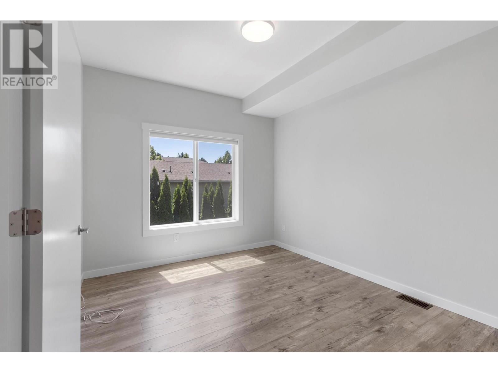 140 Mills Road Unit# 2, Kelowna, British Columbia  V1V 1V1 - Photo 8 - 10351266