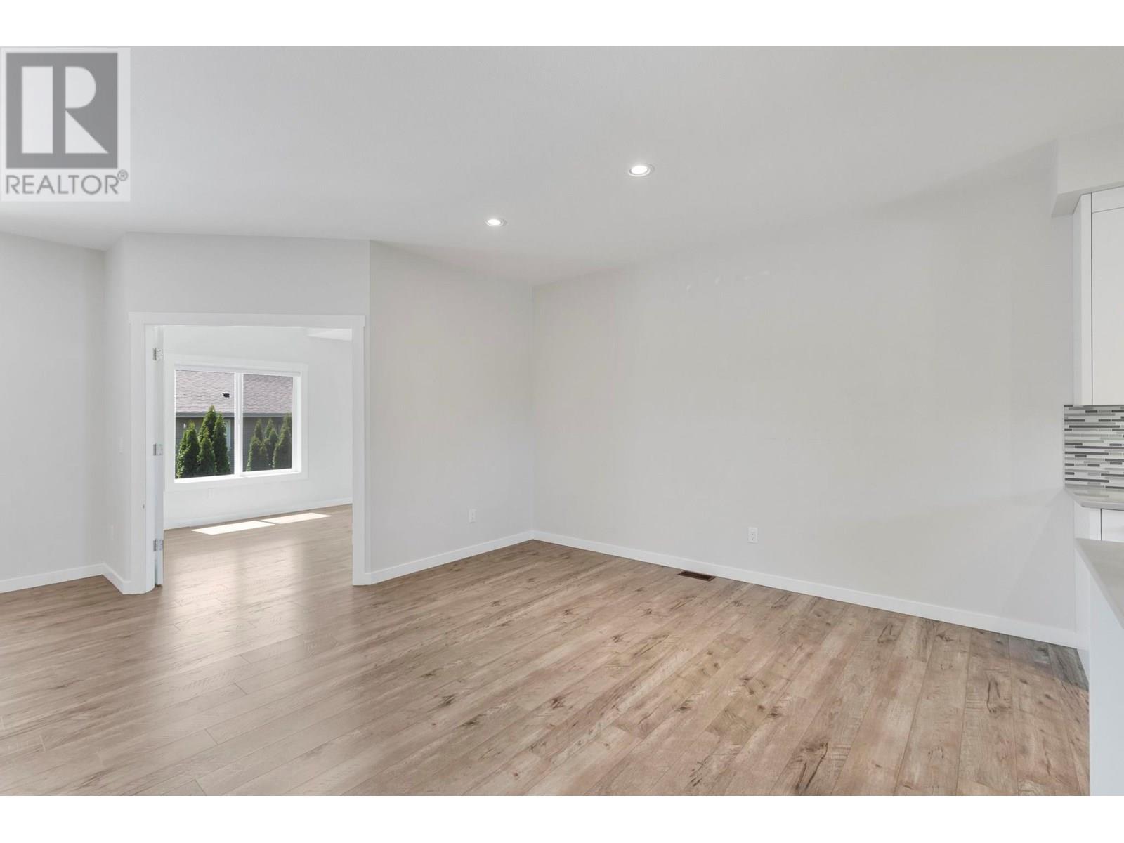 140 Mills Road Unit# 2, Kelowna, British Columbia  V1V 1V1 - Photo 5 - 10351266