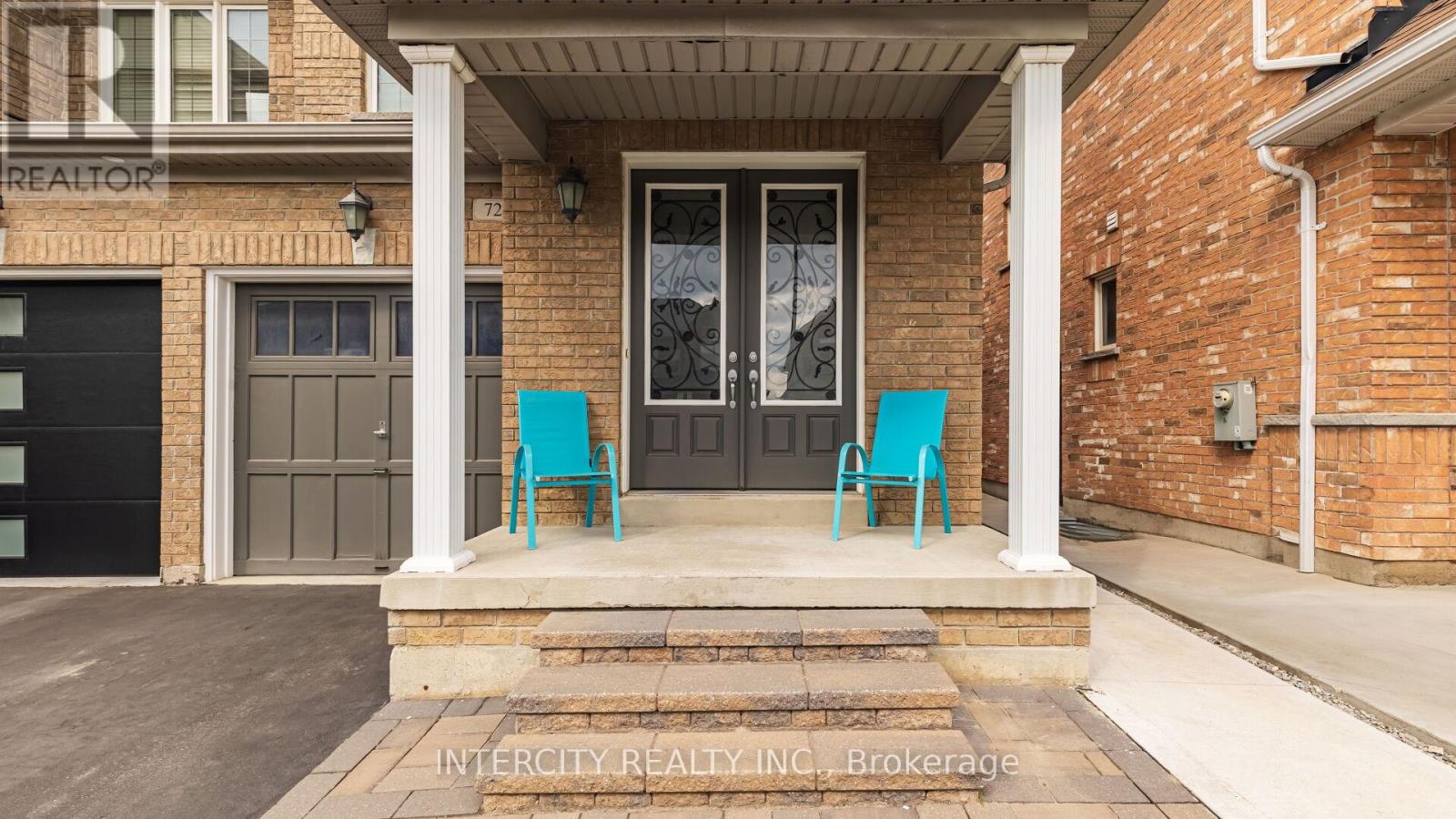 72 Campwood Crescent, Brampton (Bram East), Ontario  L6P 3S8 - Photo 2 - W12215311