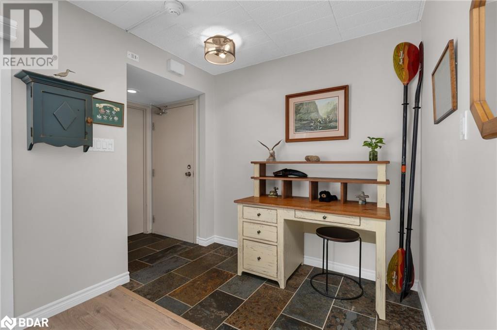 1102 Horseshoe Valley Road W Unit# 216, Oro-Medonte, Ontario  L4M 4Y8 - Photo 2 - 40739202