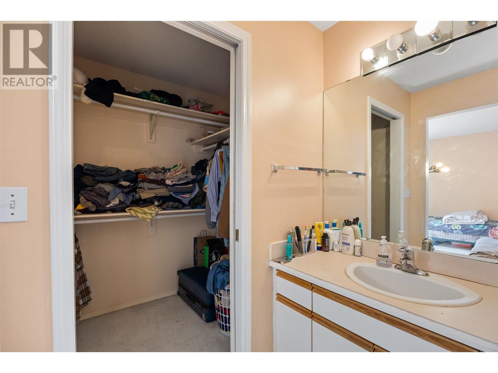 587 Monarch Drive, Kamloops, British Columbia  V2E 2L9 - Photo 24 - 10351702