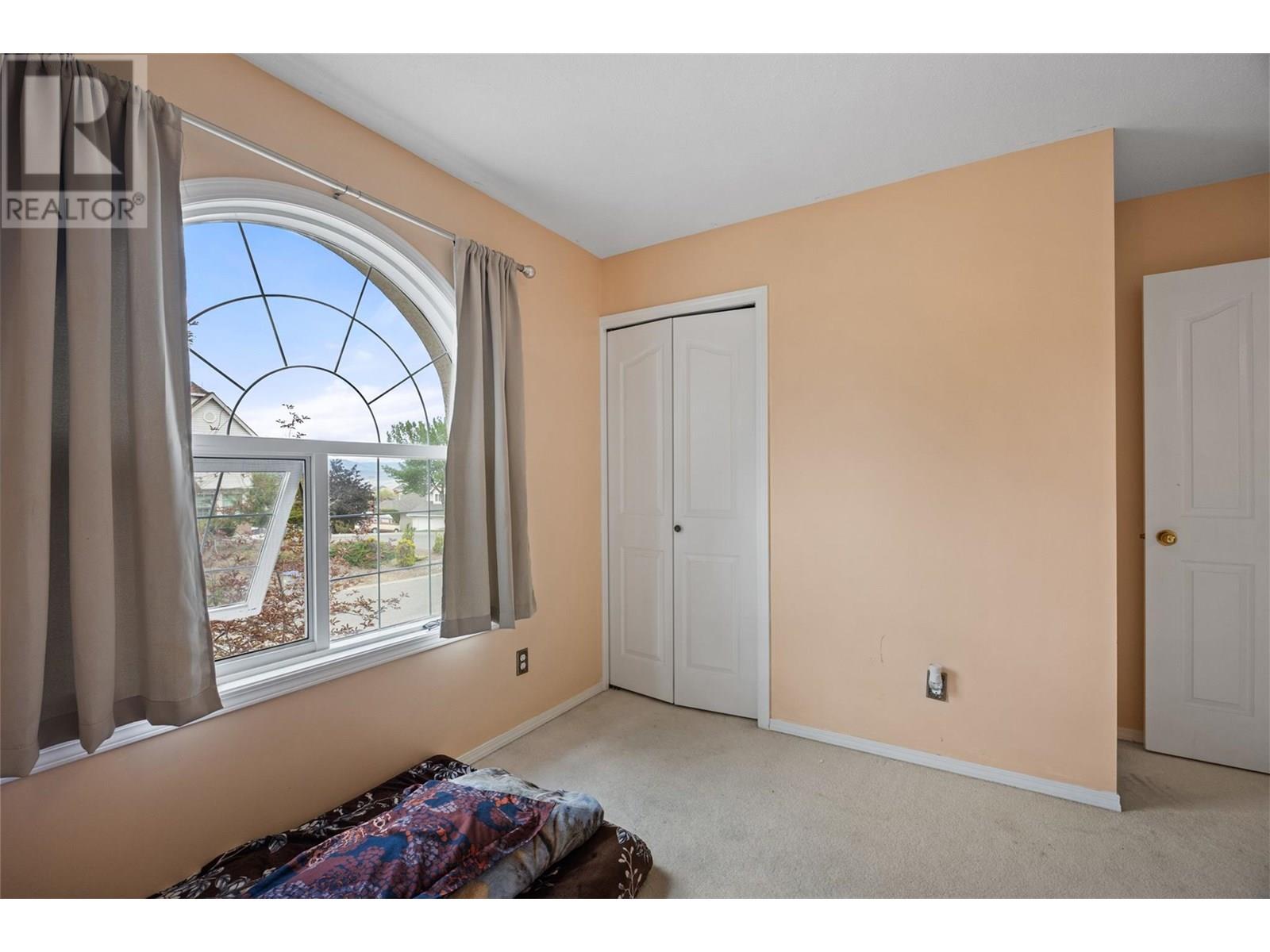 587 Monarch Drive, Kamloops, British Columbia  V2E 2L9 - Photo 29 - 10351702