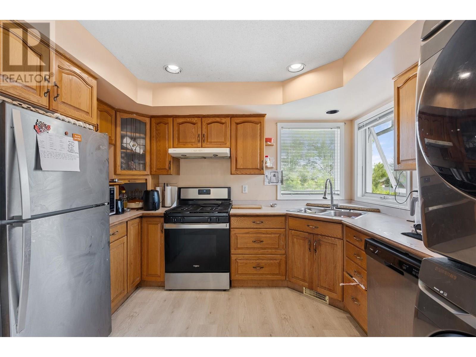 587 Monarch Drive, Kamloops, British Columbia  V2E 2L9 - Photo 15 - 10351702