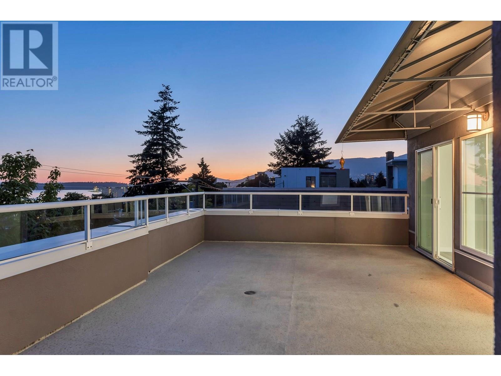 404 245 St. Davids Avenue, North Vancouver, British Columbia  V7L 3N9 - Photo 11 - R3014729