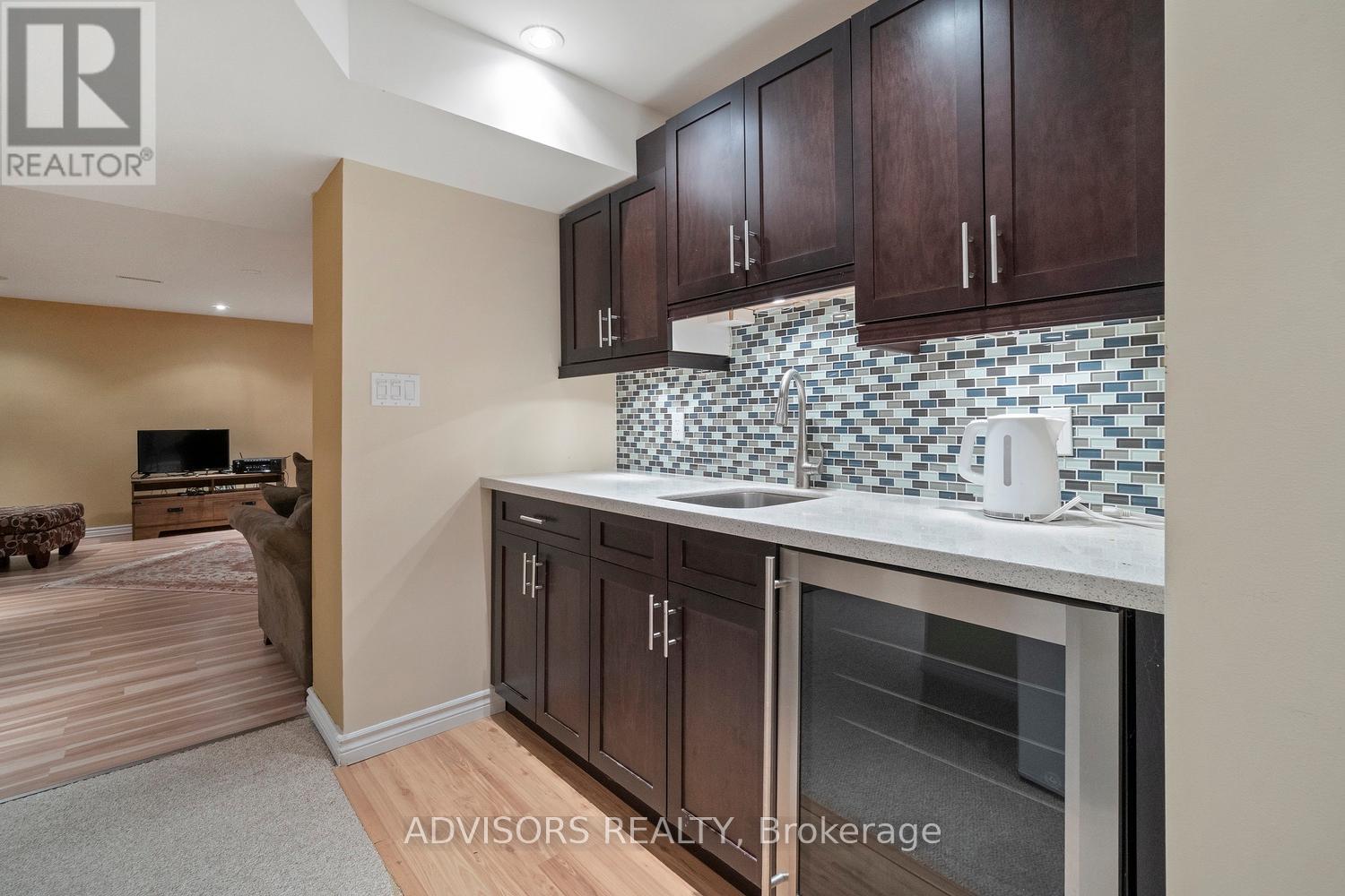 15 Alcaine Court, Markham (Thornhill), Ontario  L3T 2G8 - Photo 23 - N12212711