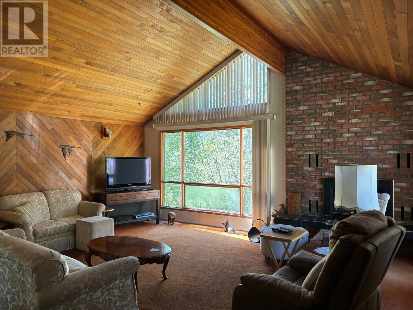 1374 Highway 3b, Montrose, British Columbia  V0G 1P0 - Photo 27 - 10351924