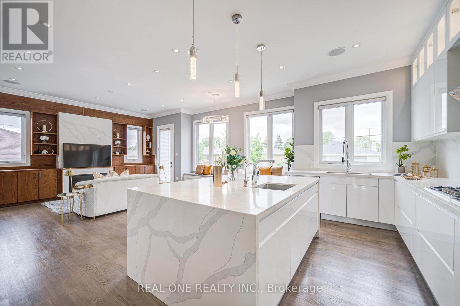 158 Waterloo Avenue, Toronto, Ontario  M3H 3Z1 - Photo 21 - C12209451