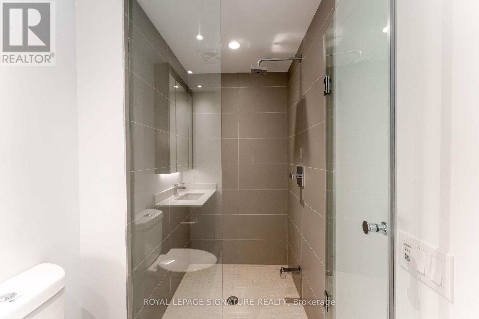 Ph35 - 1 Edgewater Drive, Toronto, Ontario  M5A 0L1 - Photo 36 - C12210834