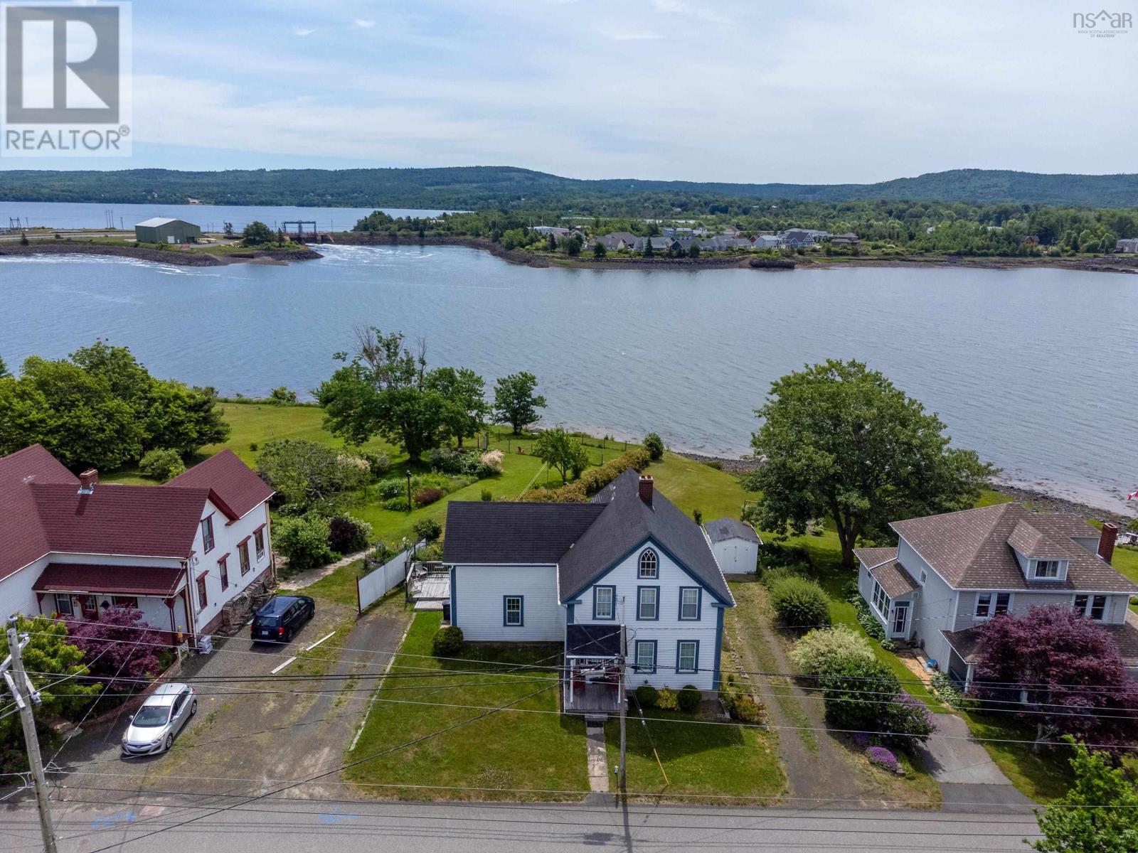 Property at 5454 Granville Road image 3