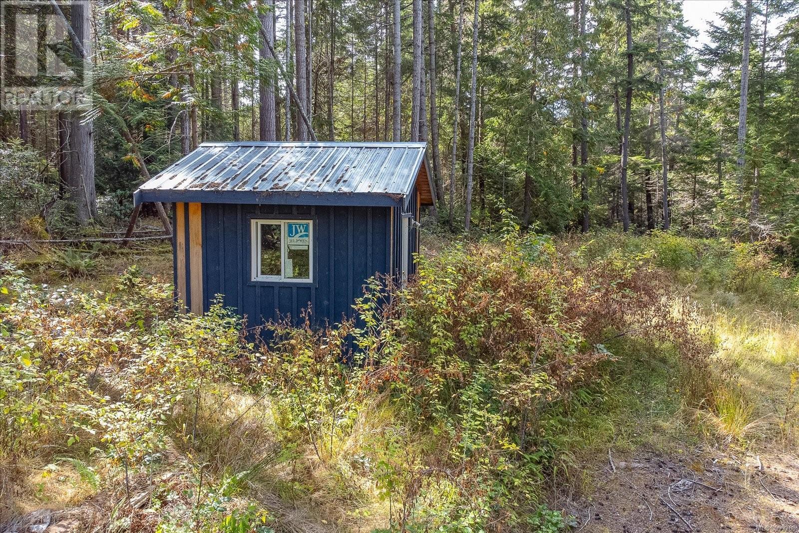680 Clarendon Rd, Gabriola Island, British Columbia  V0R 1X1 - Photo 3 - 993268