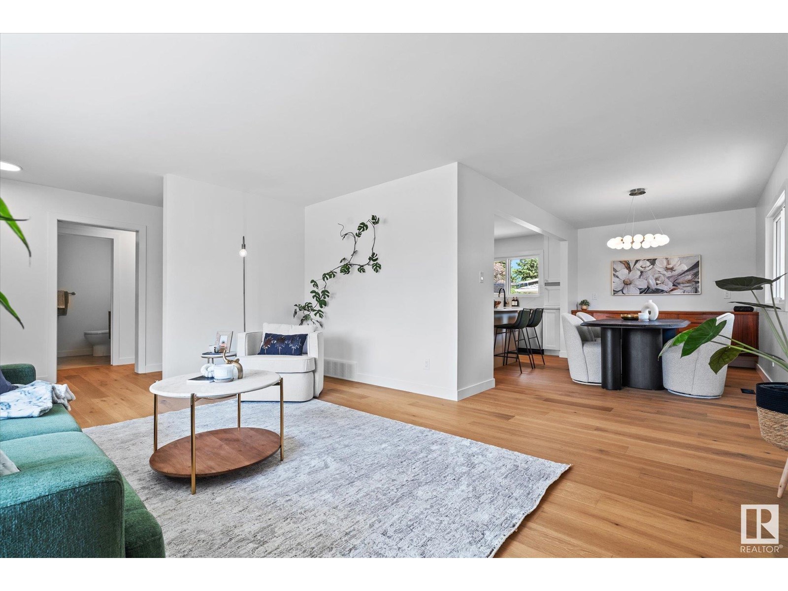 Property at 23 GRANVILLE CR image 4