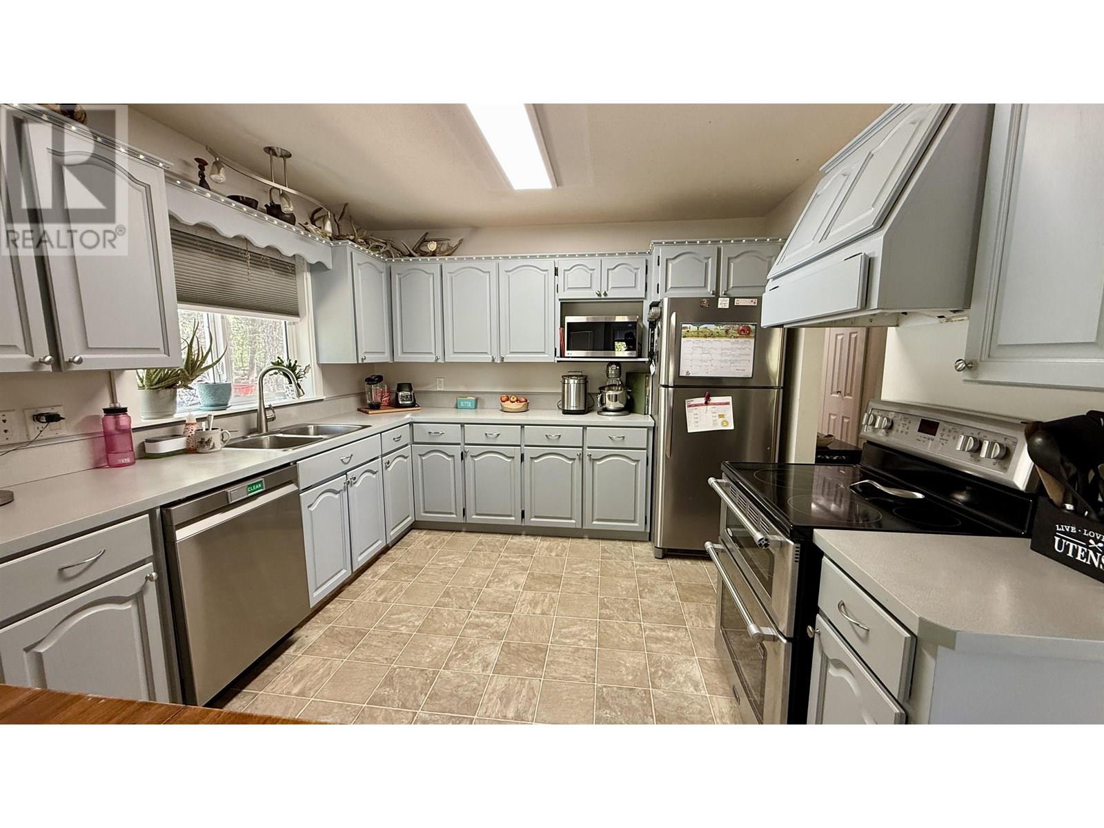 4755 Anzeeon Road, 108 Mile Ranch, British Columbia  V0K 2Z0 - Photo 6 - R3014733