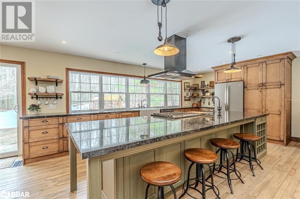6 WOODLAND HEIGHTS Drive, everett, Ontario