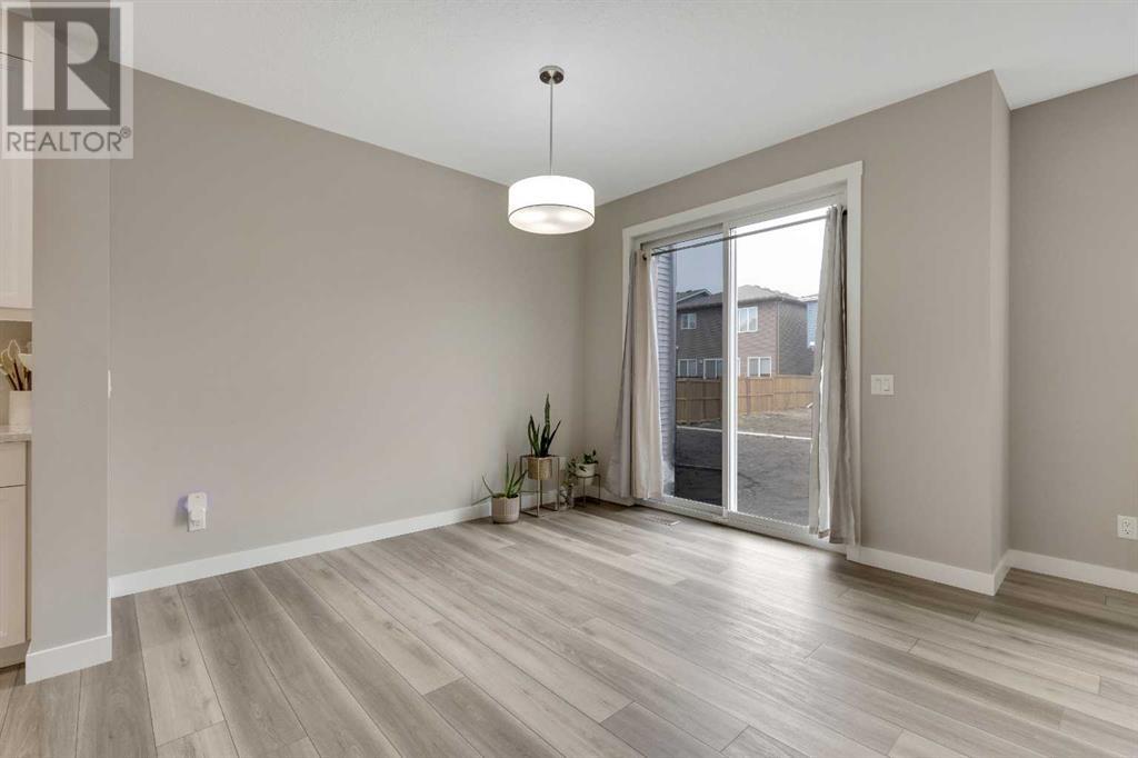 216 Creekstone Row Sw, Calgary, Alberta  T2X 4Y5 - Photo 8 - A2214962