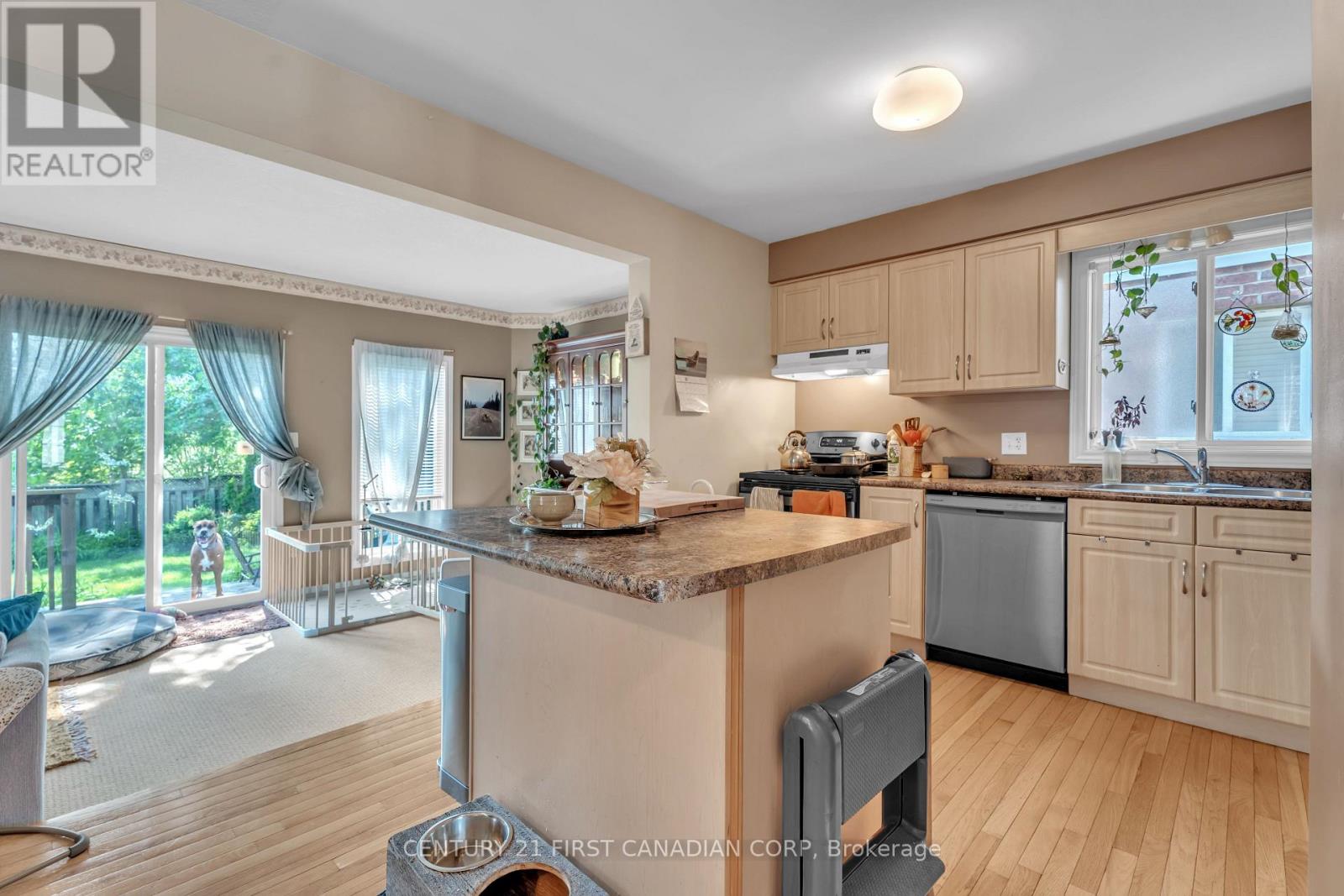 1853 Rollingacres Drive, London North (North C), Ontario  N5X 4K5 - Photo 9 - X12215768