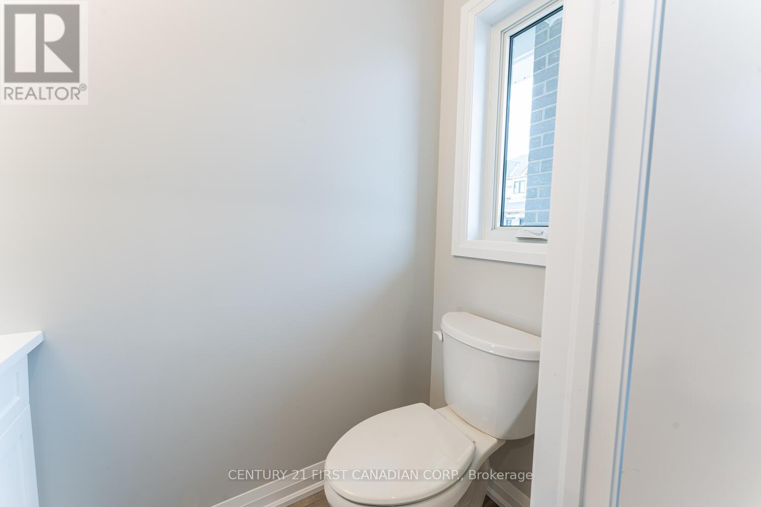 7 - 17 Nicholson Street, Lucan Biddulph (Lucan), Ontario  N0M 2J0 - Photo 10 - X12215852