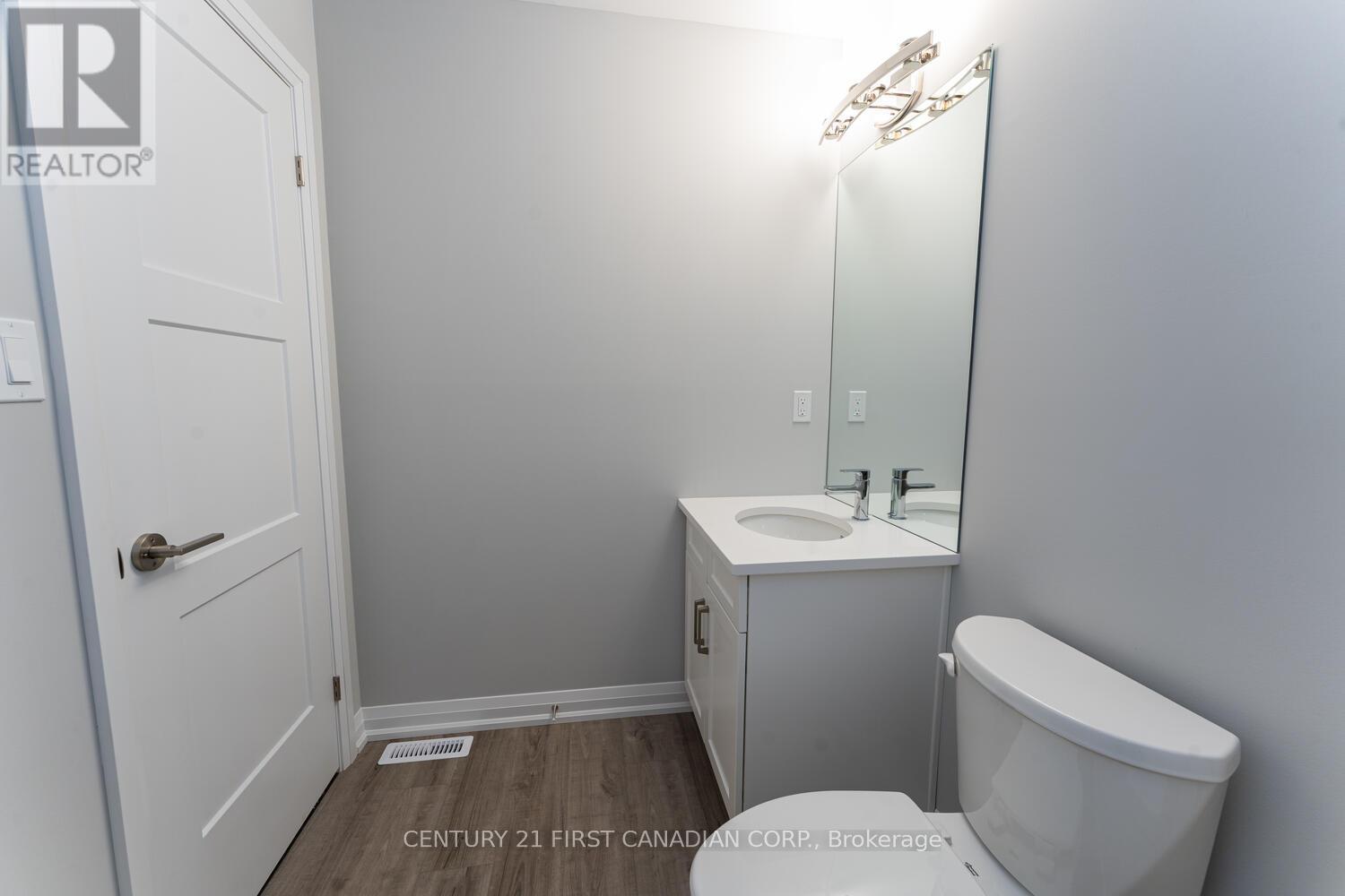 7 - 17 Nicholson Street, Lucan Biddulph (Lucan), Ontario  N0M 2J0 - Photo 25 - X12215852