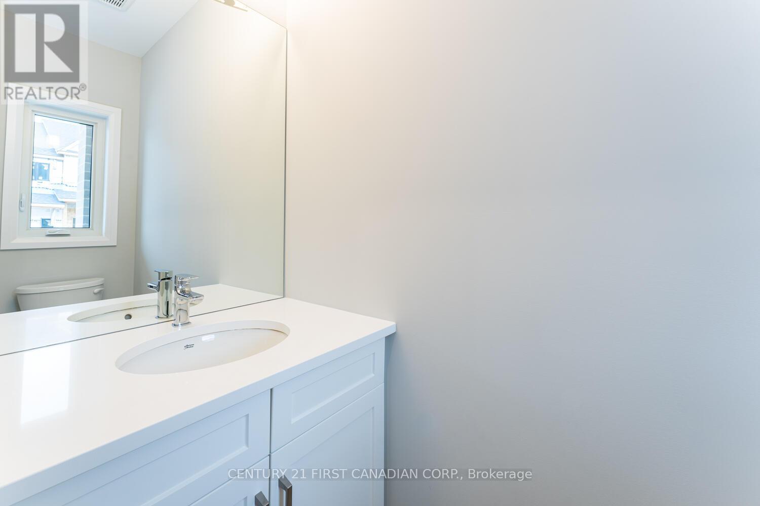 7 - 17 Nicholson Street, Lucan Biddulph (Lucan), Ontario  N0M 2J0 - Photo 9 - X12215852