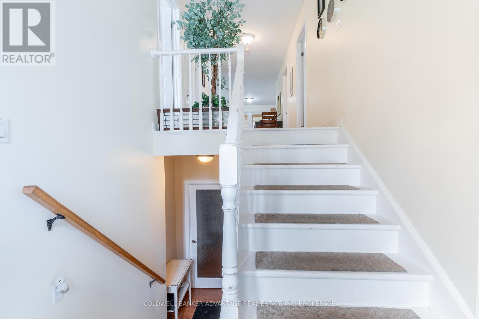 Property at 16 WELLANDVALE DRIVE image 2