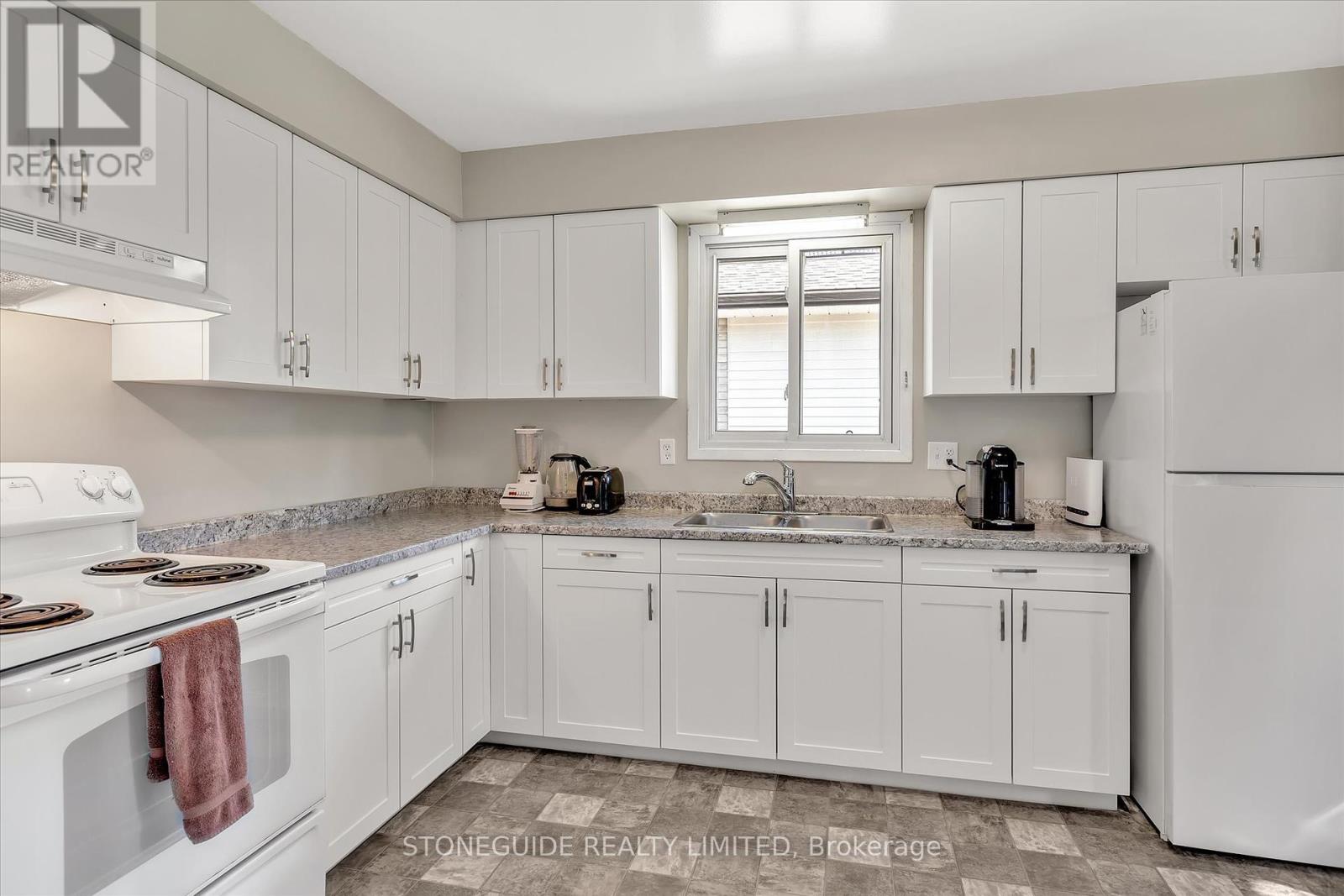 2047 Foxfarm Road, Peterborough West, Ontario  K9K 1P8 - Photo 10 - X12215839