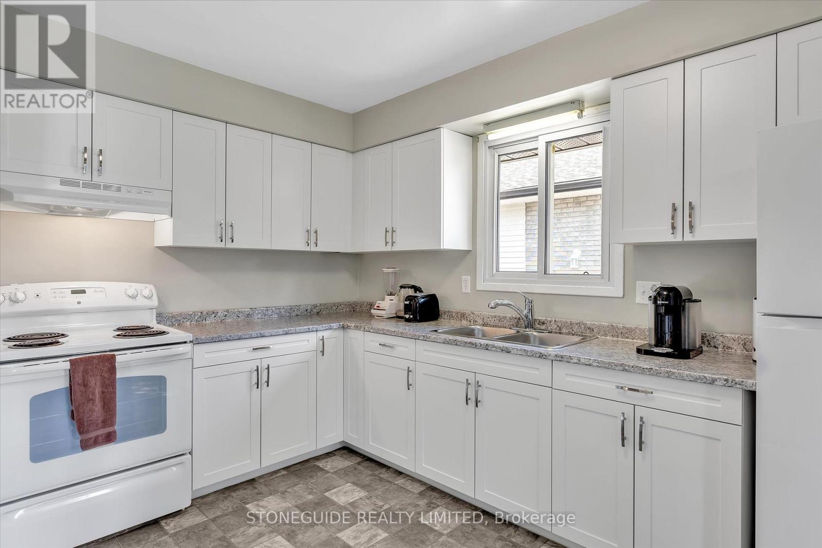 2047 Foxfarm Road, Peterborough West, Ontario  K9K 1P8 - Photo 13 - X12215839