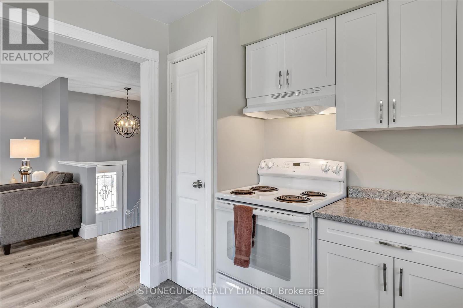 2047 Foxfarm Road, Peterborough West, Ontario  K9K 1P8 - Photo 15 - X12215839