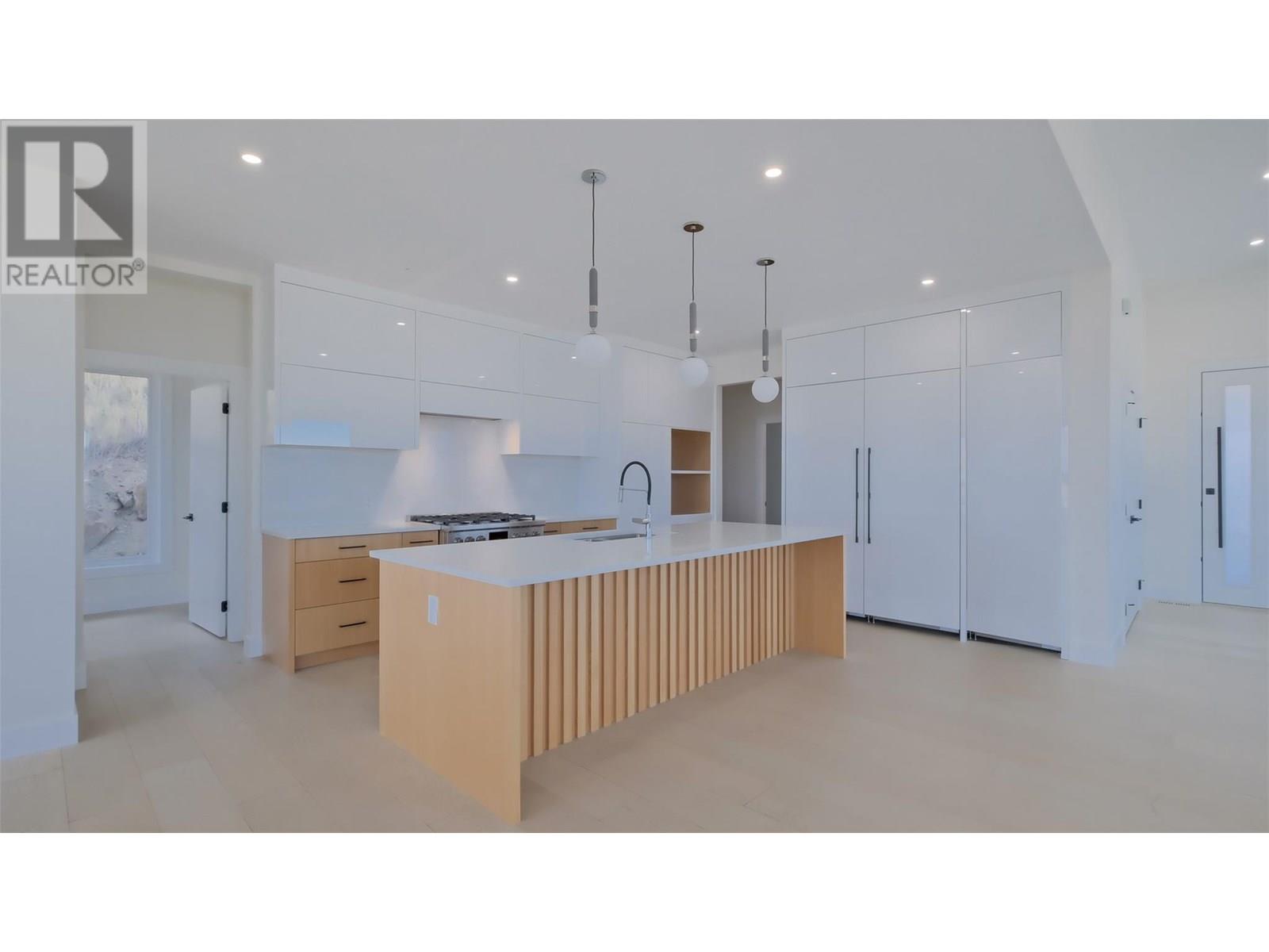 402 Trestle Ridge Drive, Kelowna, British Columbia  V1W 5M3 - Photo 7 - 10336373