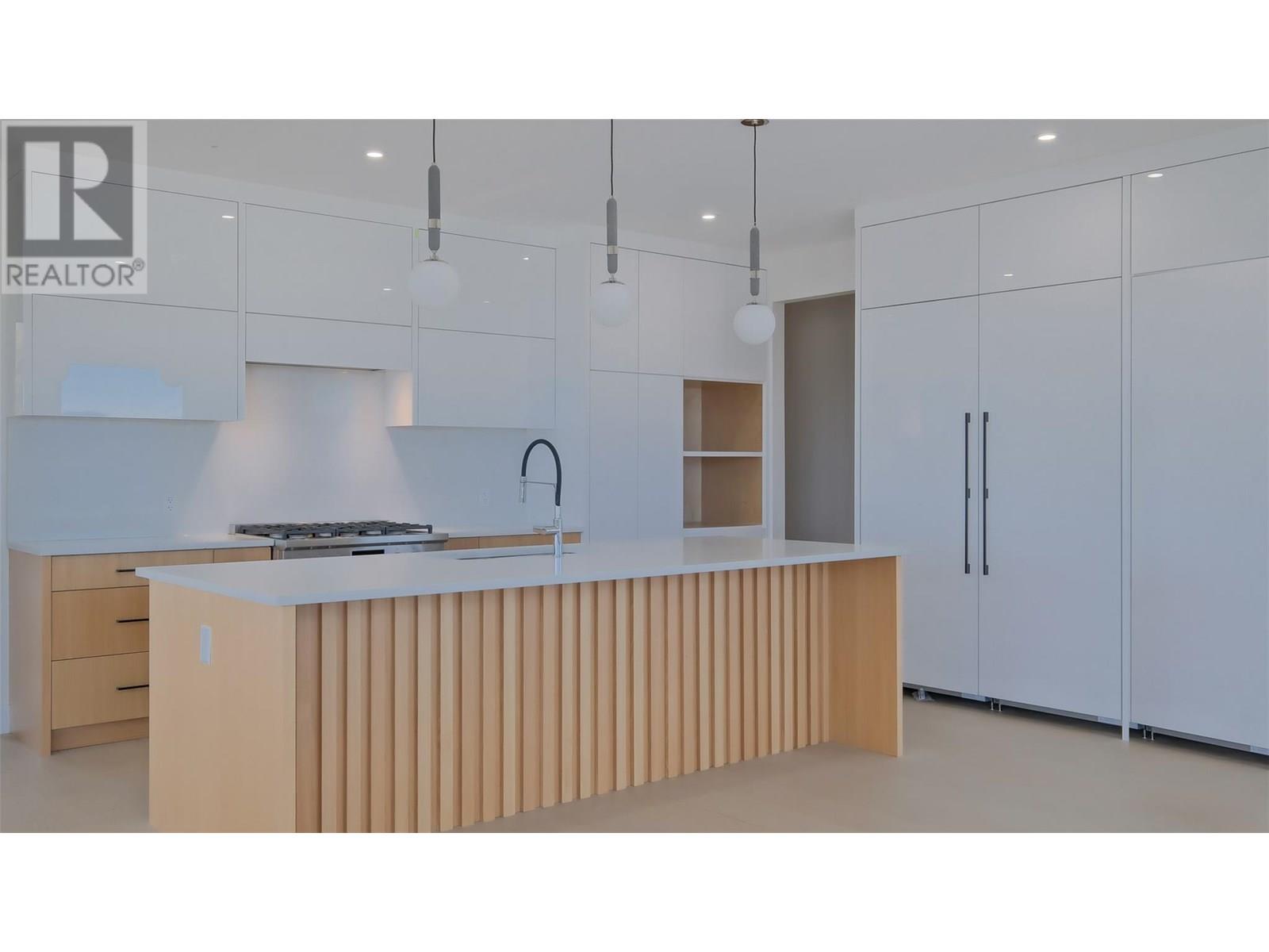 402 Trestle Ridge Drive, Kelowna, British Columbia  V1W 5M3 - Photo 5 - 10336373