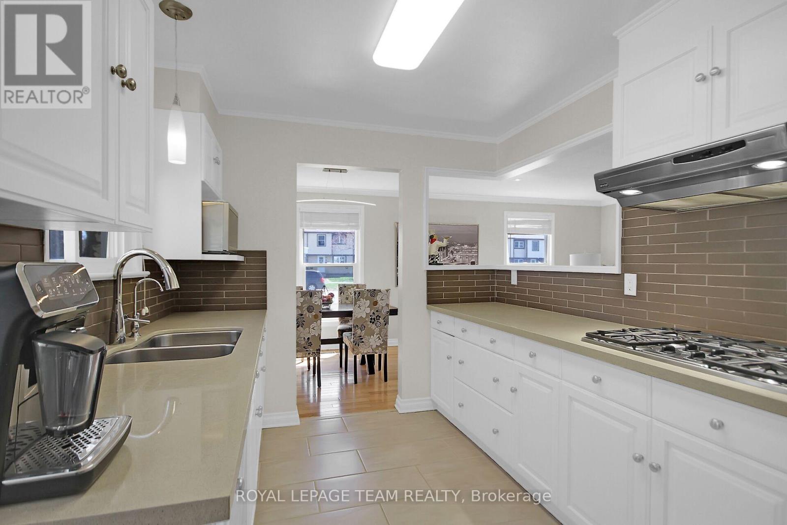 167 Abbeyhill Drive, Ottawa, Ontario  K2L 2E9 - Photo 17 - X12215758