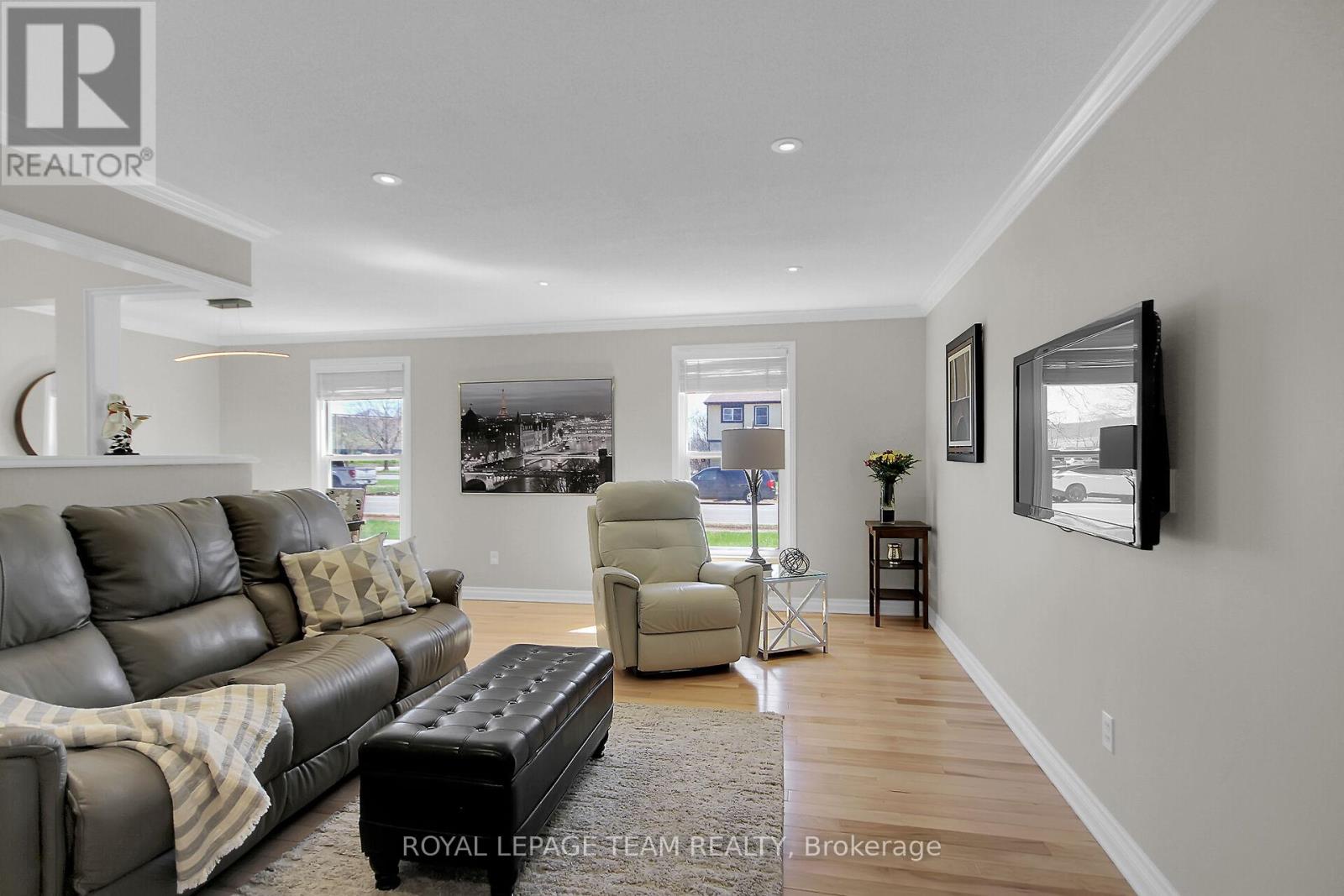 167 Abbeyhill Drive, Ottawa, Ontario  K2L 2E9 - Photo 21 - X12215758