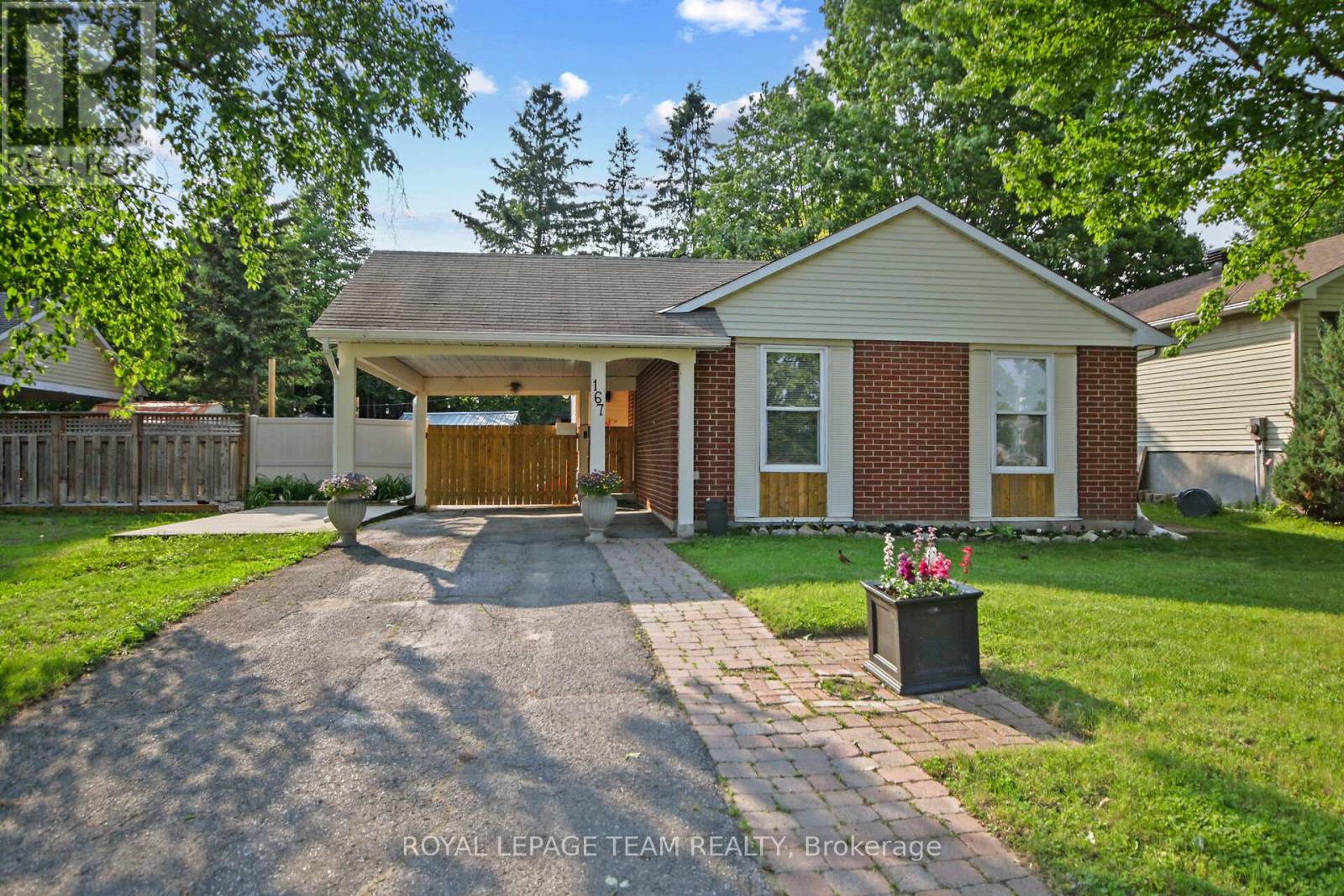167 Abbeyhill Drive, Ottawa, Ontario  K2L 2E9 - Photo 3 - X12215758