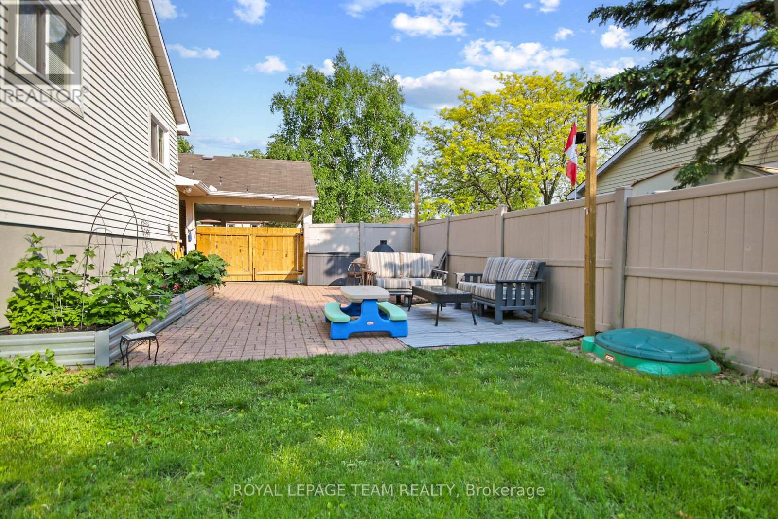 167 Abbeyhill Drive, Ottawa, Ontario  K2L 2E9 - Photo 35 - X12215758