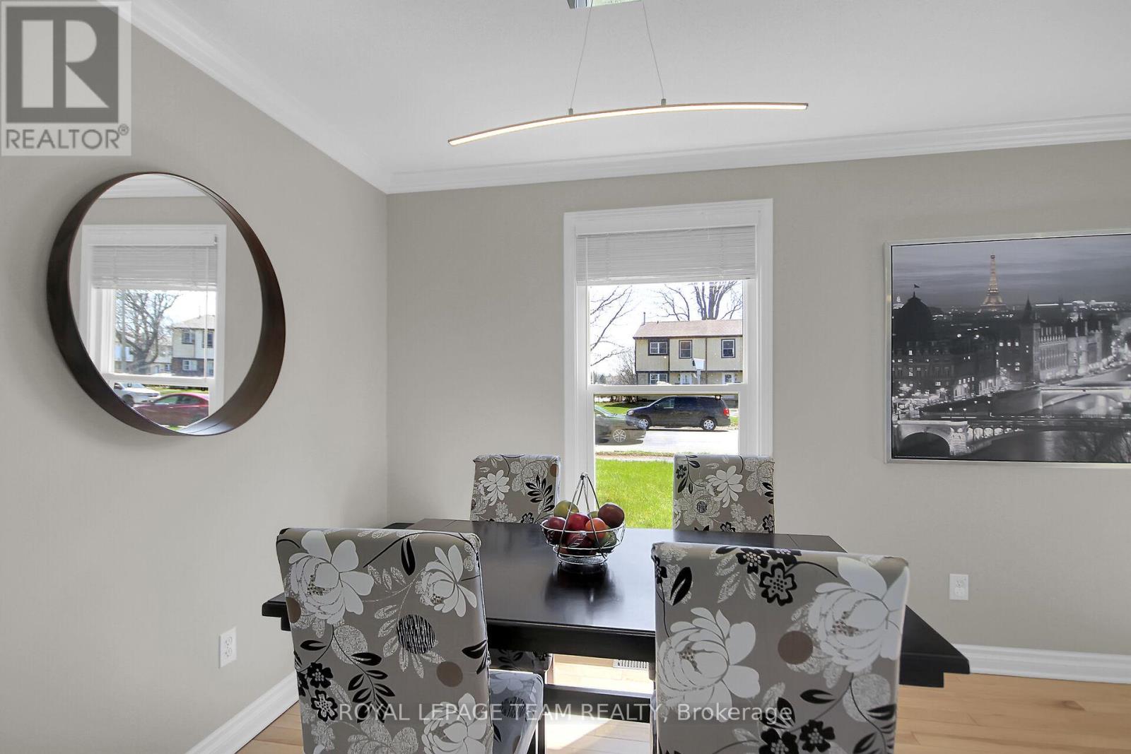 167 Abbeyhill Drive, Ottawa, Ontario  K2L 2E9 - Photo 9 - X12215758