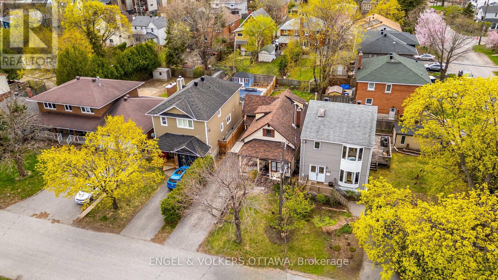 674 Melbourne Avenue, Ottawa, Ontario  K2A 1X5 - Photo 41 - X12215765