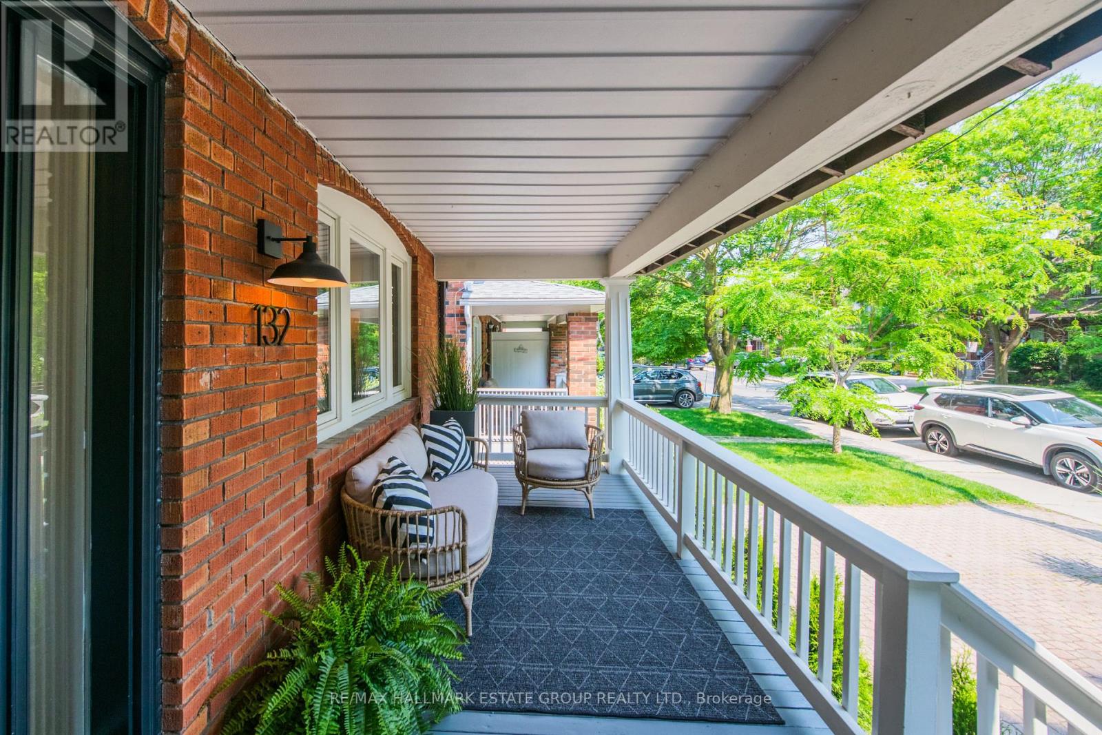 132 Douglas Avenue, Toronto (Bedford Park-Nortown), Ontario  M5M 1G6 - Photo 2 - C12215653