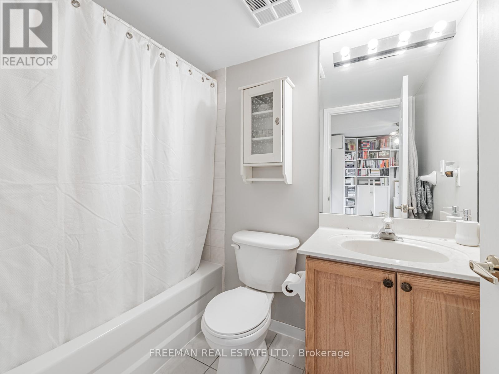 508 - 260 Merton Street, Toronto (Mount Pleasant West), Ontario  M4S 3G2 - Photo 22 - C12215737
