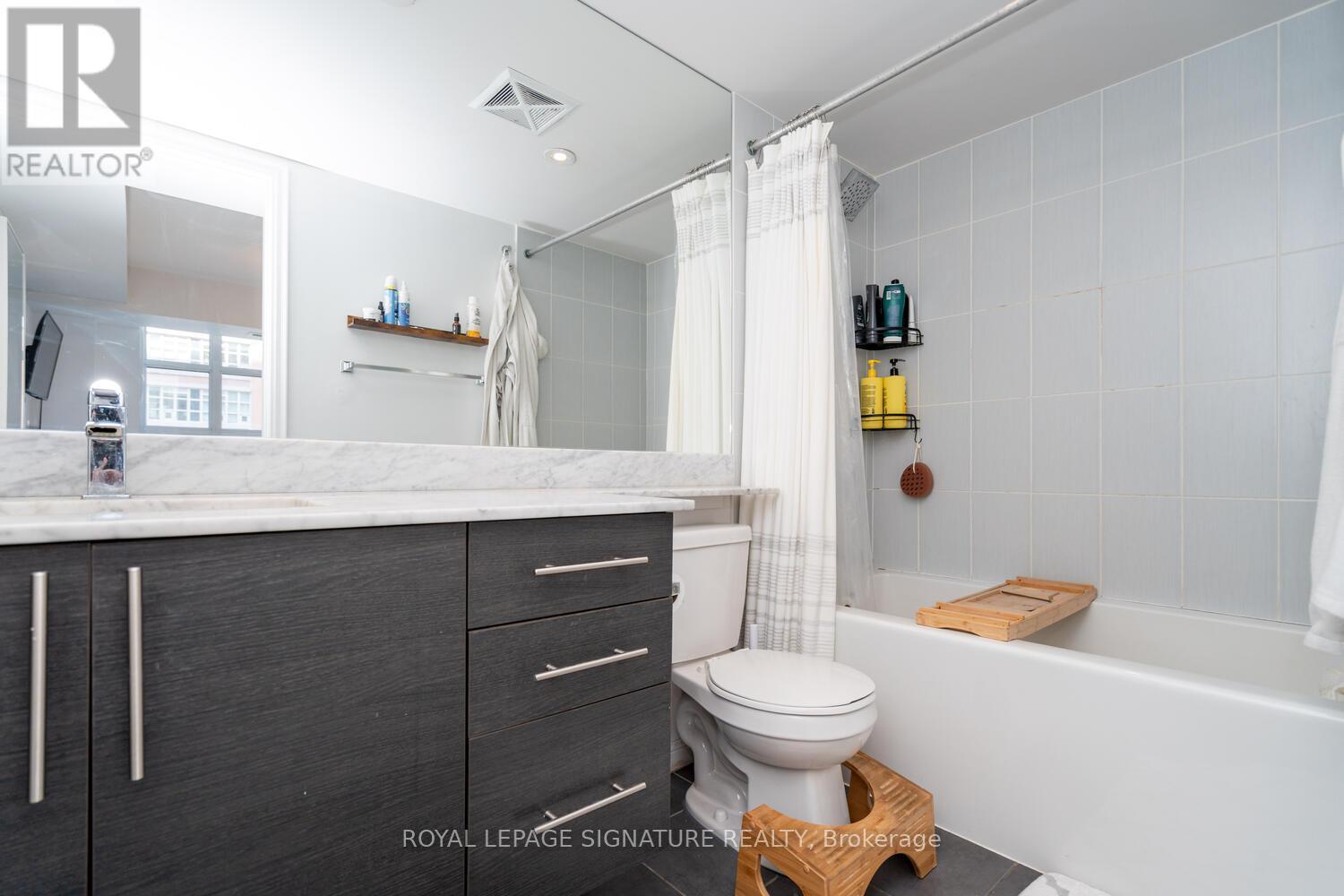 819 - 75 East Liberty Street, Toronto (Niagara), Ontario  M6K 3R3 - Photo 34 - C12215769