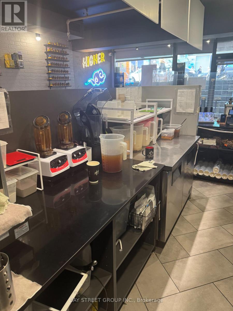 493a Dundas Street W, Toronto (Kensington-Chinatown), Ontario  M5T 1H1 - Photo 6 - C12215770