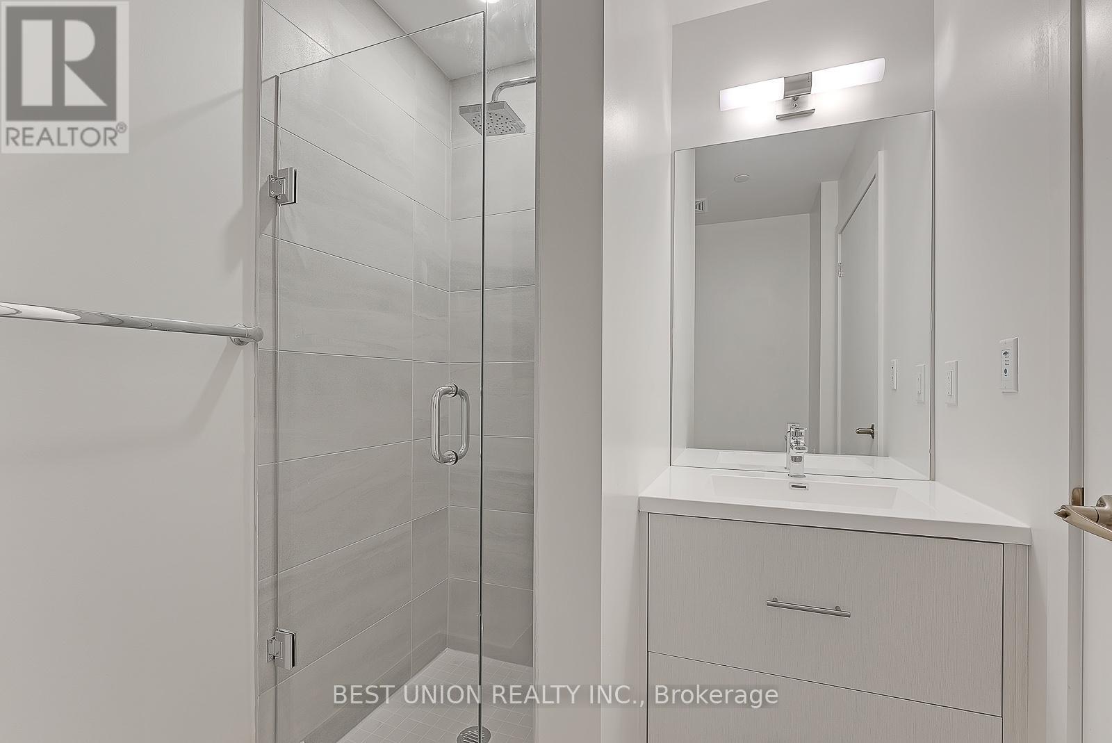 703 - 188 Fairview Mall Drive, Toronto (Don Valley Village), Ontario  M2J 4T1 - Photo 3 - C12215781