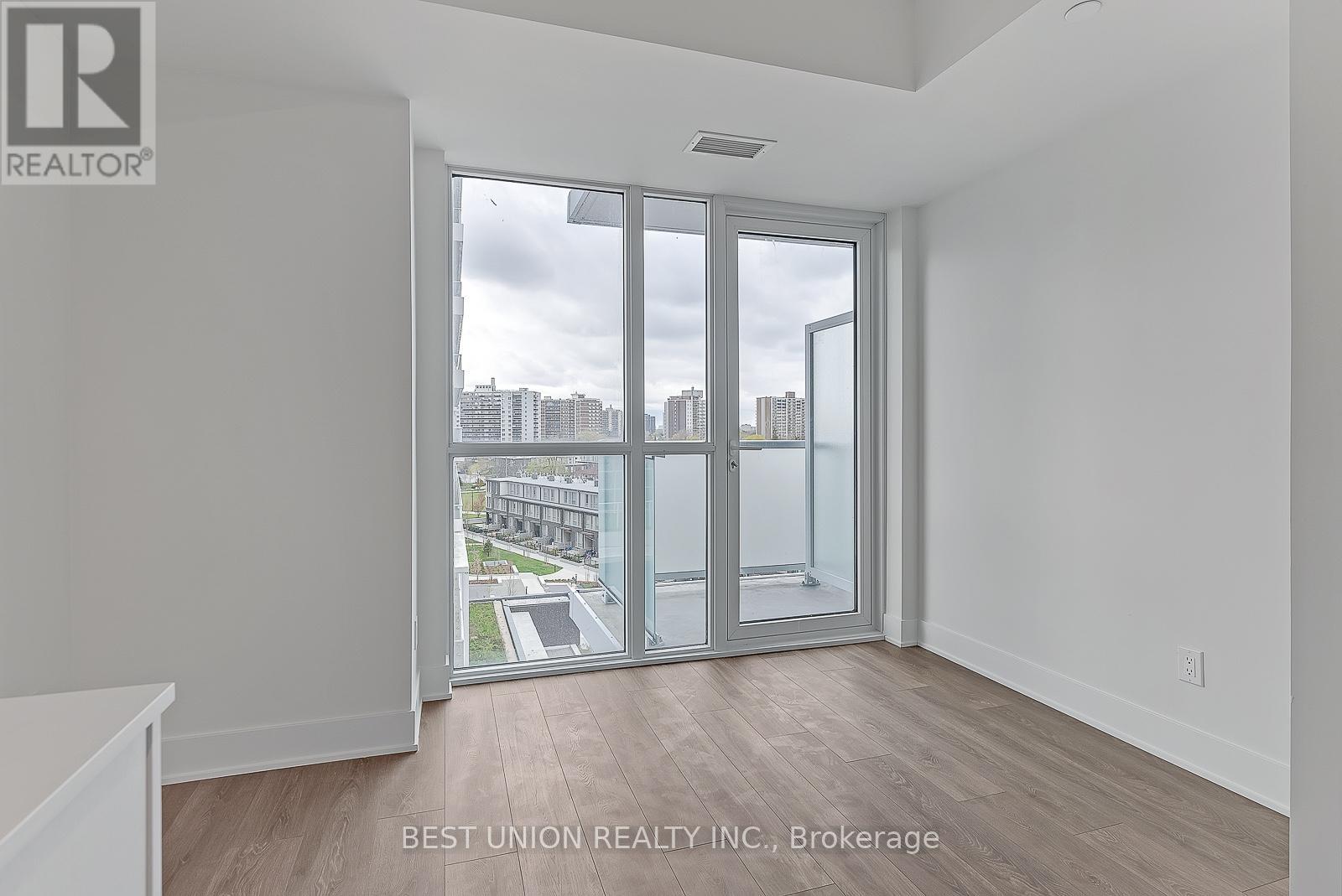 703 - 188 Fairview Mall Drive, Toronto (Don Valley Village), Ontario  M2J 4T1 - Photo 8 - C12215781