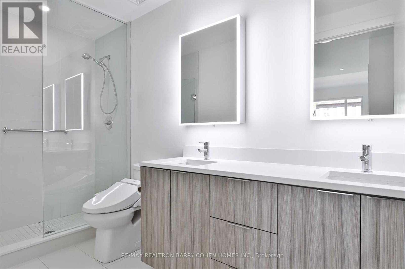 Th103 - 223 St Clair Avenue W, Toronto, Ontario  M4V 1R3 - Photo 20 - C12215806