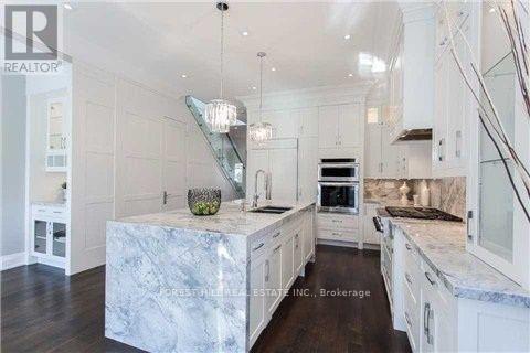 505 St Clements Avenue, Toronto, Ontario  M5N 1M3 - Photo 7 - C12215817