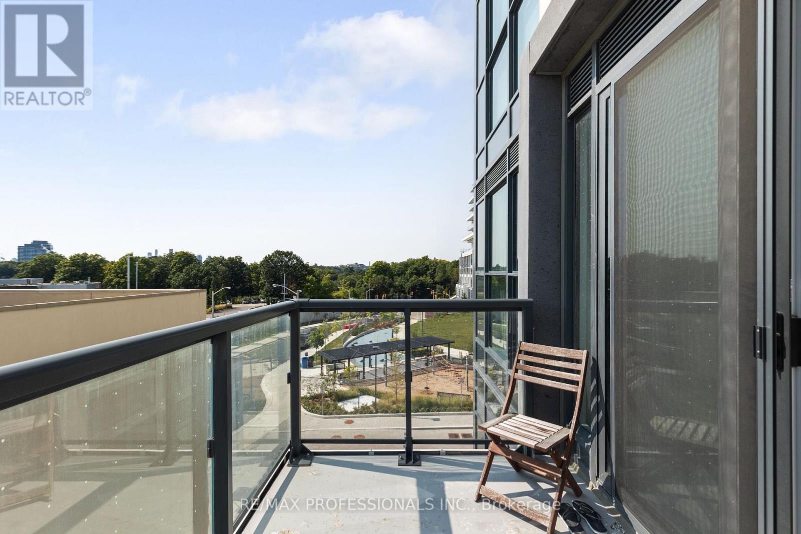 320 - 30 Inn On The Park Drive, Toronto (Banbury-Don Mills), Ontario  M3C 0P7 - Photo 11 - C12215820