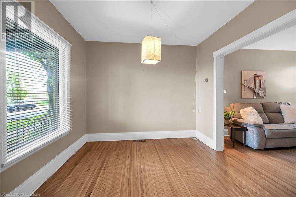 Property at 26 MARS Avenue image 5