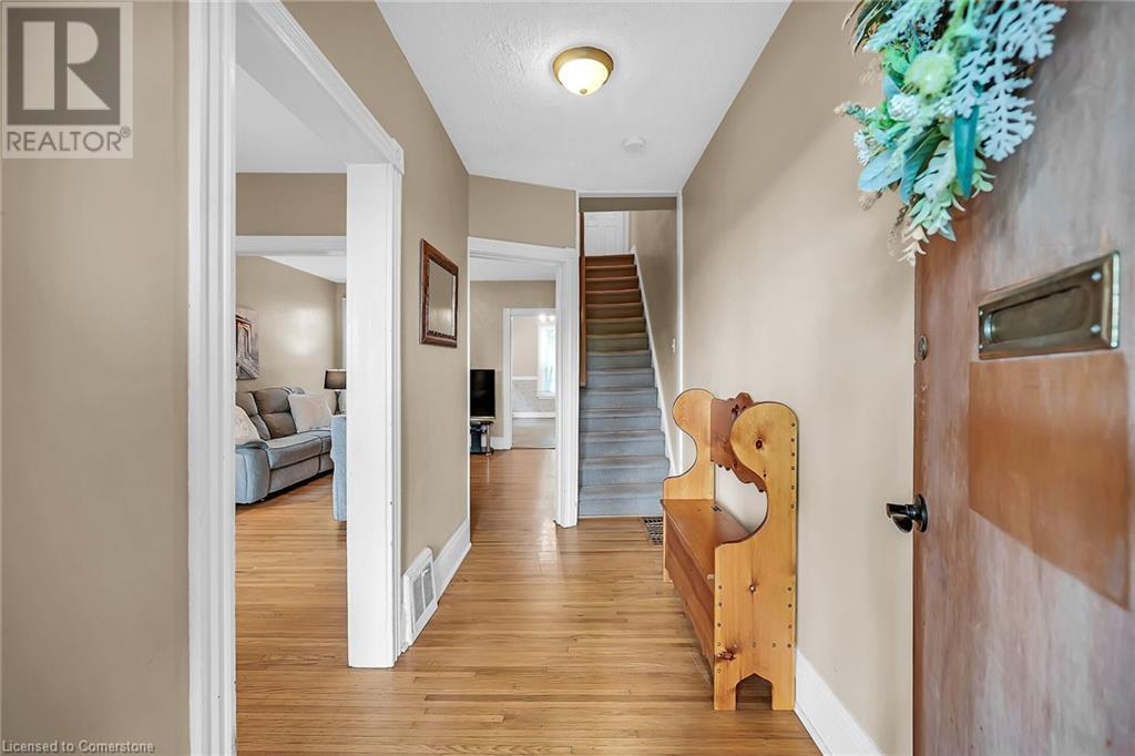 Property at 26 MARS Avenue image 3