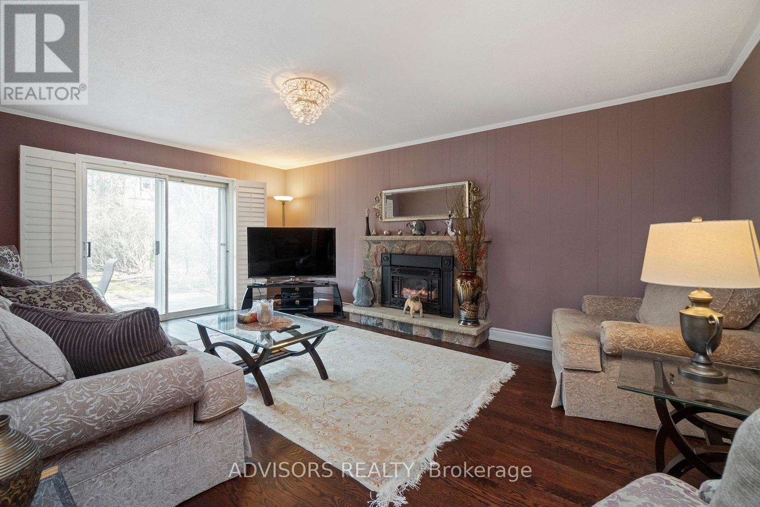 15 Alcaine Court, Markham (Thornhill), Ontario  L3T 2G8 - Photo 12 - N12212711
