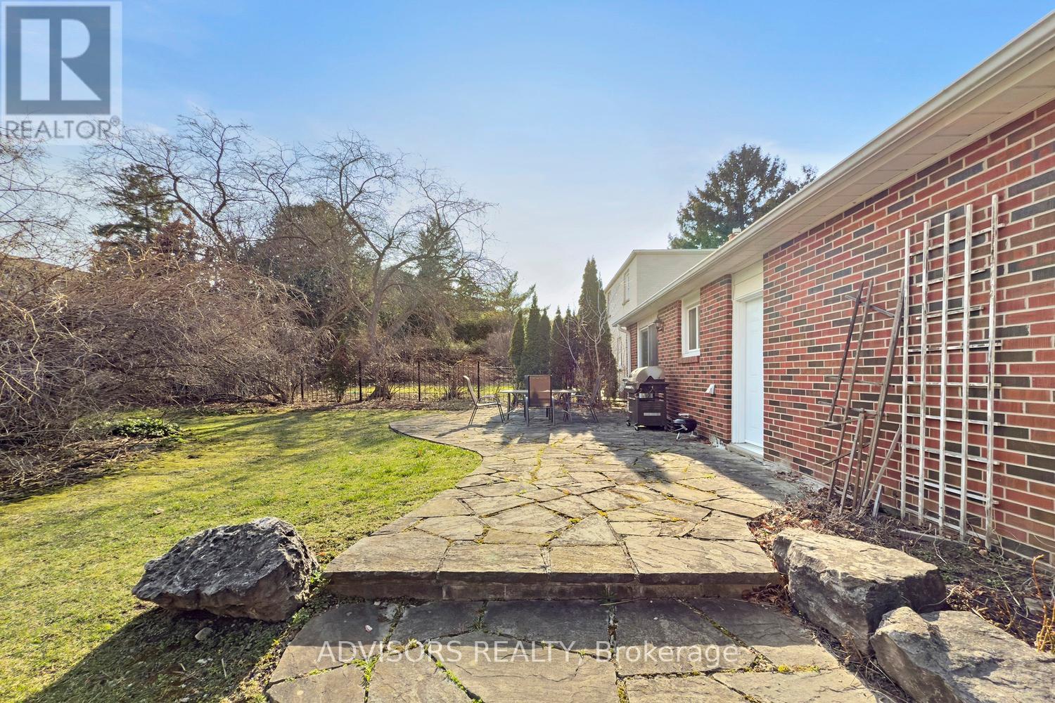 15 Alcaine Court, Markham (Thornhill), Ontario  L3T 2G8 - Photo 29 - N12212711