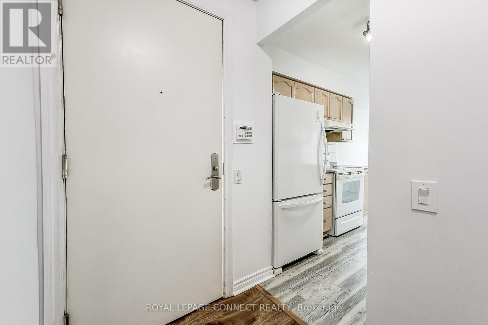 403 - 61 Town Centre Court, Toronto, Ontario  M1P 5C5 - Photo 13 - E12215662